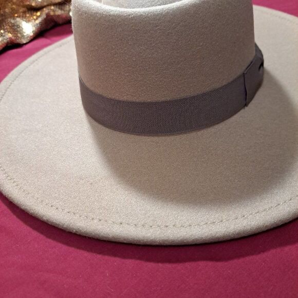 NWOT Ladies Fedora Hat - Picture 3 of 7